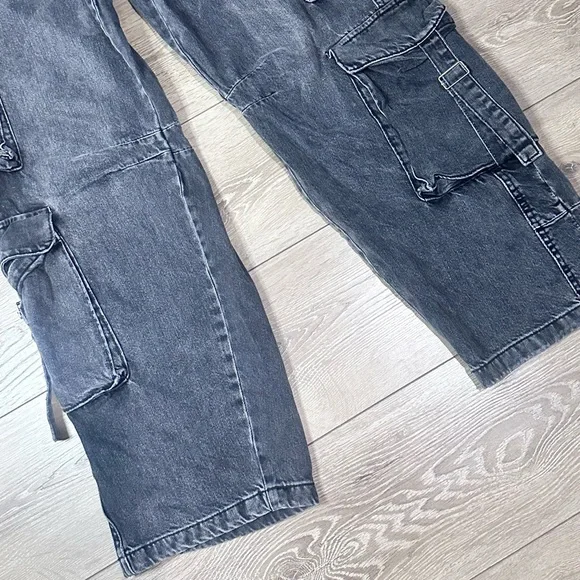 Zara Gray Wash Straight Wide Leg Cargo Pocket Jeans - Picture 8 of 15